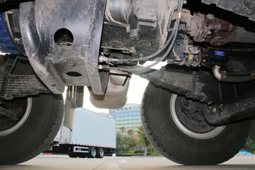 �ൺ��� JH6�ؿ� 430���� 8X4 8.2����ж��ͼƬ