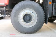 青岛解放 JH6重卡 430马力 8X4 8.2米自卸车