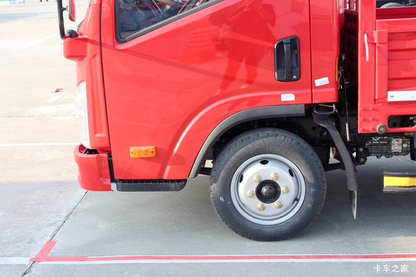 Ϋ��������һ����Ż�VR�ػ���Ϋ���л��ȴ����� �����ߴ�0.9��