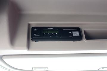 һ����� J6L�п� 2019�� �ʻݰ� 240���� 4X2 6.8����ʽ�ػ���(CA5180XXYP62K1L4E5)ͼƬ