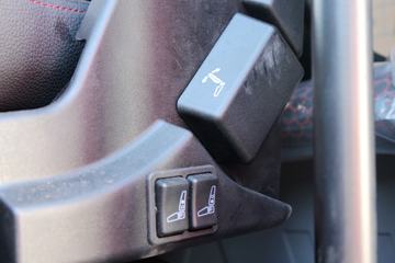 һ����� J6L�п� 2019�� �ʻݰ� 240���� 4X2 6.8����ʽ�ػ���(CA5180XXYP62K1L4E5)ͼƬ