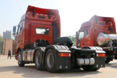 一汽解放 新J6P重卡 领航版 560马力 6X4牵引车(国六) 一汽解放 新J6P重卡 领航版 560马力 6X4牵引车(国六)