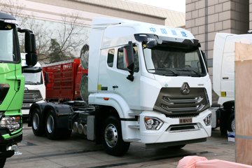 中国重汽 豪瀚N7G重卡 480马力 6X4 LNG牵引车(国六)(ZZ4255V4246F1L)