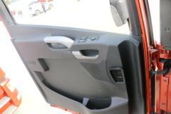 青岛解放 JH6重卡 460马力 6X4 LNG牵引车(国六)(CA4250P26K15T1NE6A80)