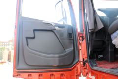 青岛解放 JH6重卡 460马力 6X4 LNG牵引车(国六)(CA4250P26K15T1NE6A80)