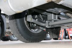 中国重汽 HOWO T7H重卡 440马力 6X4危险品牵引车(ZZ4257V324HE1W)