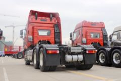 一汽解放 新J6P重卡 领航版 550马力 6X4牵引车(空悬)(CA4250P66K25T1A1E5)