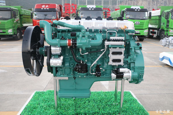 锡柴CA4SK1-20E6N 200马力 5.2L 国六 天然气发动机