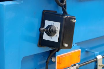 һ����� J6L 220���� 4X2 ѹ��ʽ������(����)(CA1180P62K1L2A1E6Z)ͼƬ