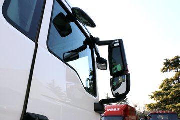 �й����� HOWO T5G 220 4X2���綯����������242kWhͼƬ