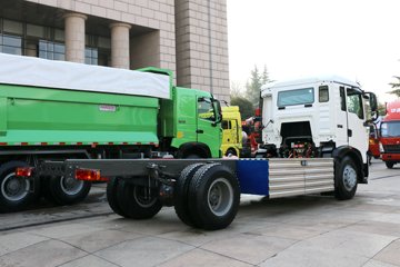 �й����� HOWO T5G 220 4X2���綯����������242kWhͼƬ