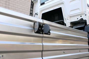 �й����� HOWO T5G 220 4X2���綯����������242kWhͼƬ