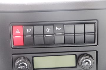 �ൺ��� ��VH�п� �ȷ�� 220���� 4X2 6.75�������ػ���(CA1189PK2L2E5A80)ͼƬ