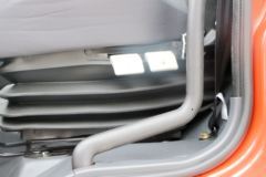 青岛解放 龙VH中卡 先锋版 220马力 4X2 6.75米栏板载货车(CA1189PK2L2E5A80)