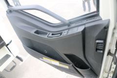 一汽解放 J6L 轻量化版 320马力 8X4 混凝土搅拌车(CA5310GJBP62K2T4E5)