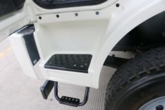 一汽解放 J6L 轻量化版 320马力 8X4 混凝土搅拌车(CA5310GJBP62K2T4E5)