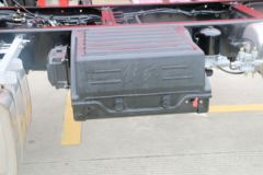 青岛解放 龙VH中卡 先锋版 220马力 4X2 6.75米栏板载货车(CA1189PK2L2E5A80)