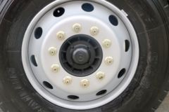青岛解放 龙VH中卡 先锋版 220马力 4X2 6.75米栏板载货车(CA1189PK2L2E5A80)