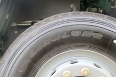 一汽解放 J6L 轻量化版 320马力 8X4 混凝土搅拌车(CA5310GJBP62K2T4E5)