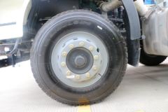 一汽解放 J6L 轻量化版 320马力 8X4 混凝土搅拌车(CA5310GJBP62K2T4E5)