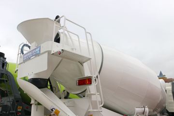 һ����� J6L �������� 320���� 8X4 ���������賵(CA5310GJBP62K2T4E5)ͼƬ