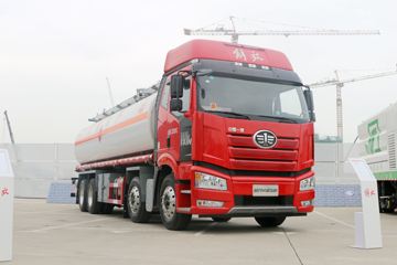 一汽解放底盘&nbsp;油罐车外观图片