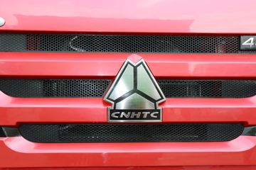 �й����� HOWO�ؿ� 440���� 8X4 7.6����ж��ͼƬ