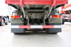 中国重汽 HOWO重卡 440马力 8X4 7.6米自卸车(ZZ3317N3867E1)
