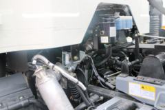 一汽解放 J6L 轻量化版 320马力 8X4 混凝土搅拌车(凌宇牌)