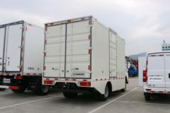 解放 J6F 4.5T 4.21米单排纯电动厢式轻卡(CA5040XXYP40LBEVA83)82.43kWh