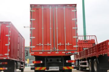 һ����� ��J6P�ؿ� �ʻݰ� 240���� 6X2 9.65����ʽ�ػ���(CA5250XXYP66K1L6T3E5)ͼƬ