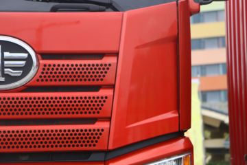 һ����� ��J6P�ؿ� �ʻݰ� 240���� 6X2 9.65����ʽ�ػ���(CA5250XXYP66K1L6T3E5)ͼƬ