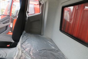 һ����� ��J6P�ؿ� �ʻݰ� 240���� 6X2 9.65����ʽ�ػ���(CA5250XXYP66K1L6T3E5)ͼƬ