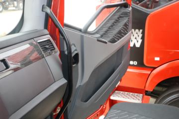 һ����� ��J6P�ؿ� �ʻݰ� 240���� 6X2 9.65����ʽ�ػ���(CA5250XXYP66K1L6T3E5)ͼƬ