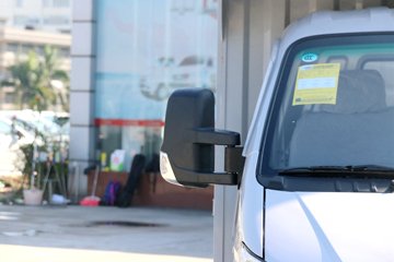 ԽX5 1.5L 112 3.585׵ʽС(SC5031XXYFRD52)ͼƬ