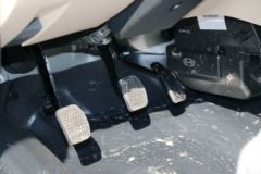 长安跨越王X5 1.5L 112马力 3.585米单排厢式小卡(SC5031XXYFRD52)