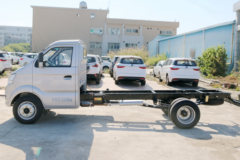 长安跨越王X5 1.5L 112马力 3.585米单排厢式小卡底盘(SC1031FRD52)