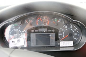 һ����� J6L�п� 2019�� �ʻݰ� 220���� 4X2 6.75�ײ�դʽ�ػ���(����)(CA5180CCYP62K1L4E6)ͼƬ