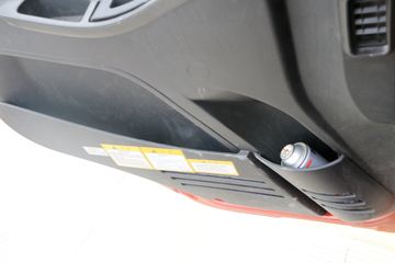 һ����� J6L�п� 2019�� �ʻݰ� 220���� 4X2 6.75�ײ�դʽ�ػ���(����)(CA5180CCYP62K1L4E6)ͼƬ