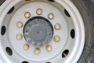 һ����� J6L�п� 2019�� �ʻݰ� 220���� 4X2 6.75�ײ�դʽ�ػ���(����)(CA5180CCYP62K1L4E6)ͼƬ