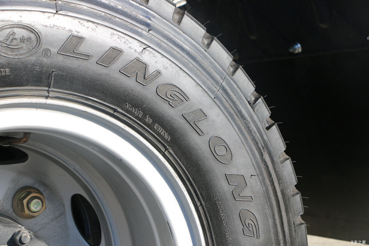  J6F 160 4X2 4.13س(8)(CA5044XLCP40K2L1E5A84)