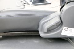 解放 J6F 4.5T 4.21米单排纯电动厢式轻卡(CA5040XXYP40LBEVA83)82.43kWh