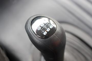 һ����� J6M�ؿ� 320���� 8X4 6.5����ж������(CA3310P63K1L1BT4E5)ͼƬ