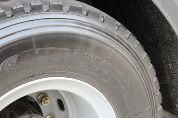 һ����� J6M�ؿ� 320���� 8X4 6.5����ж������(CA3310P63K1L1BT4E5)ͼƬ