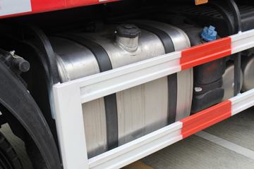 һ����� J6M�ؿ� 320���� 8X4 6.5����ж������(CA3310P63K1L1BT4E5)ͼƬ