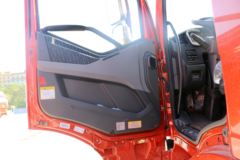 一汽解放 新J6P重卡 领航版 560马力 6X4牵引车(国六) 一汽解放 新J6P重卡 领航版 560马力 6X4牵引车(国六)