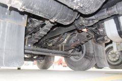 一汽解放 新J6P重卡 420马力 8X4 6.5米自卸车(CA3310P66K24L2T4AE5)