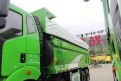 一汽解放 新J6P重卡 420马力 8X4 6.5米自卸车(CA3310P66K24L2T4AE5)