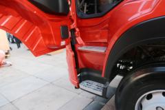 中国重汽 斯太尔D7B重卡 440马力 6X4牵引车(ZZ4253V3241E1BN)