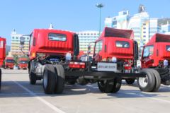 解放 虎VH 156马力 4.16米单排厢式轻卡底盘(CA5040XXYP40K59L2E5A84)